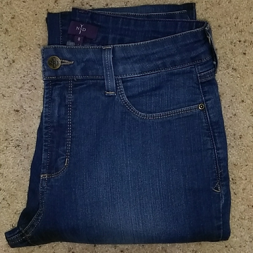 NYDJ BOOTCUT SIZE 8 MED WASH ST#M10K55WT CUT63304M